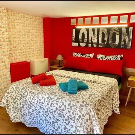 We Loft M Centro Apartment Malaga Luaran gambar